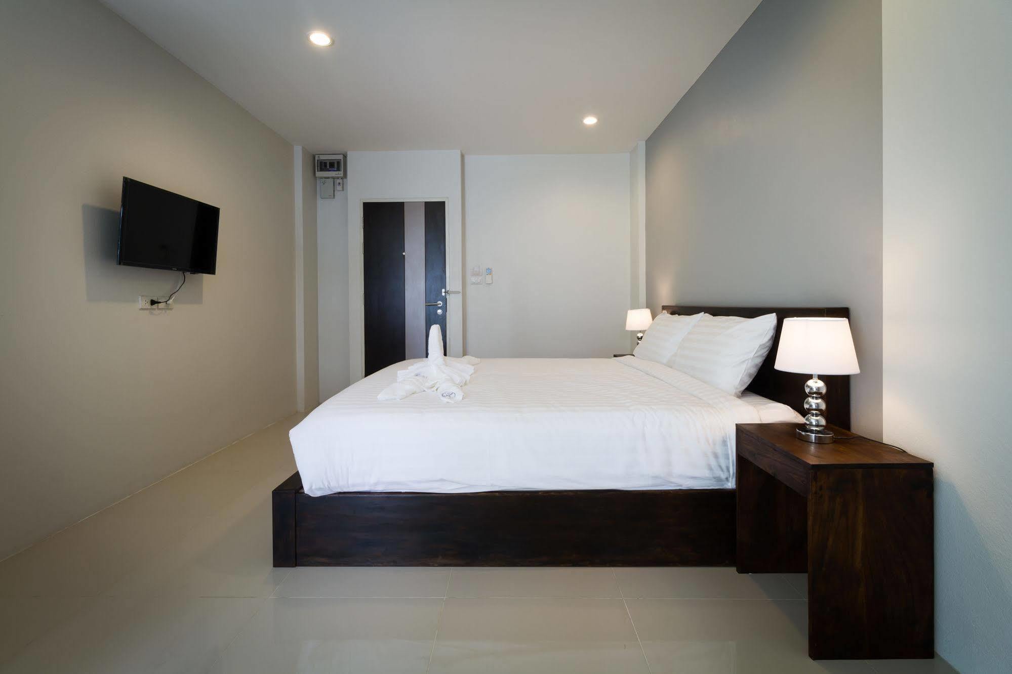 Hotel Rest Solution Chiang Mai Esterno foto