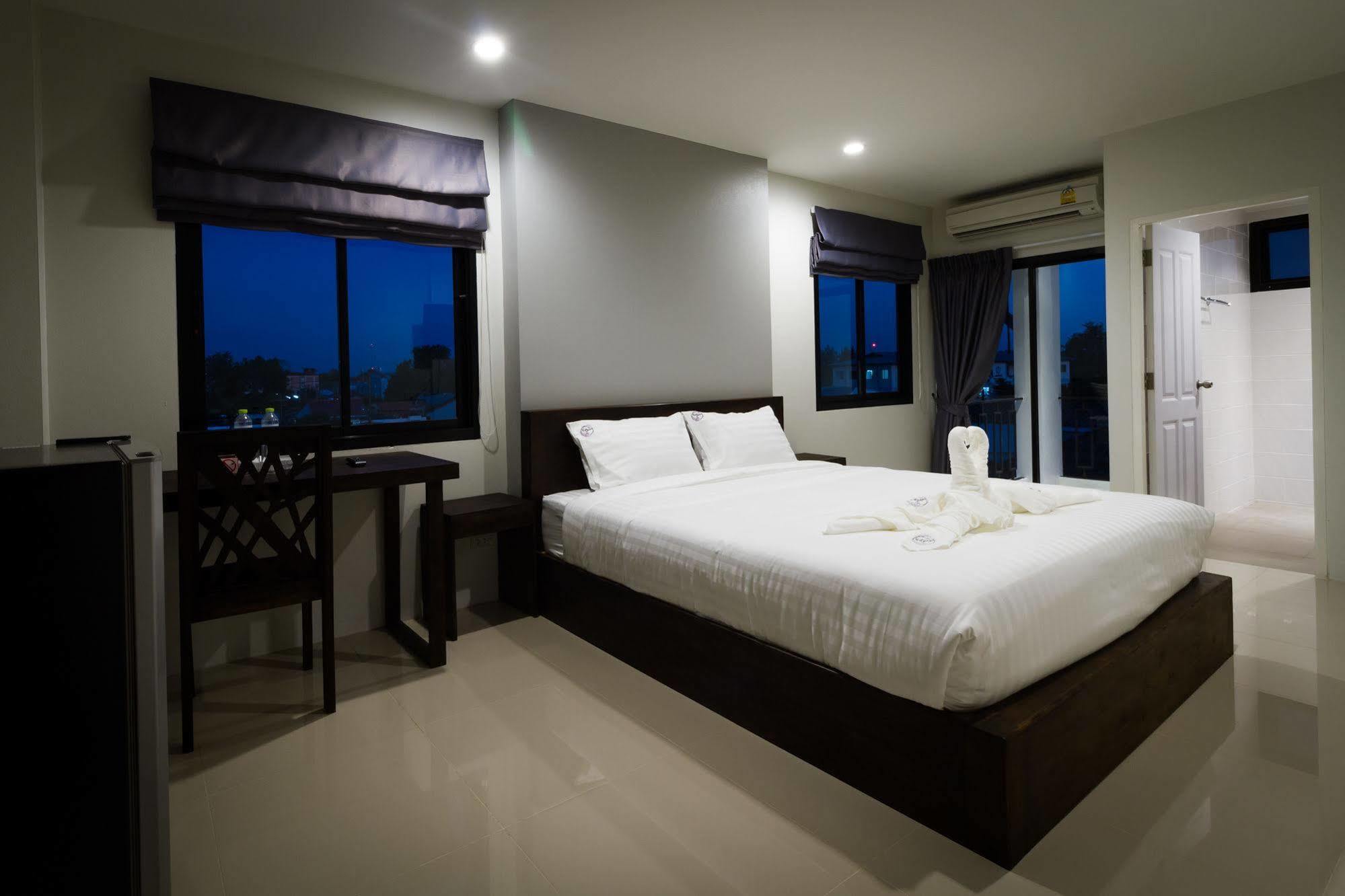 Hotel Rest Solution Chiang Mai Esterno foto