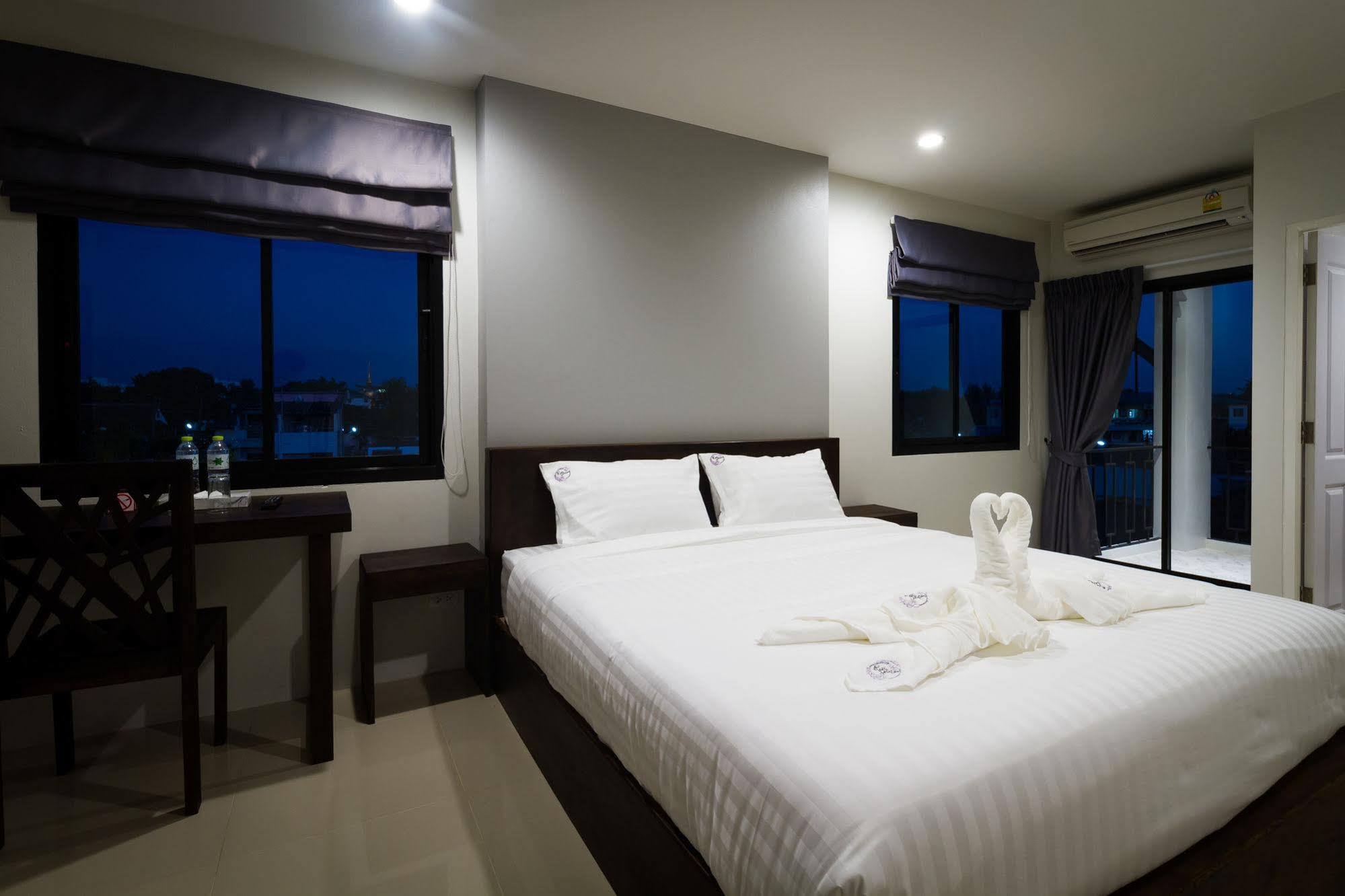 Hotel Rest Solution Chiang Mai Esterno foto